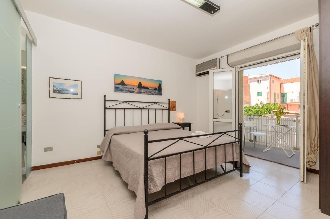 Marina D'Agro Residence Santa Teresa Di Riva Extérieur photo