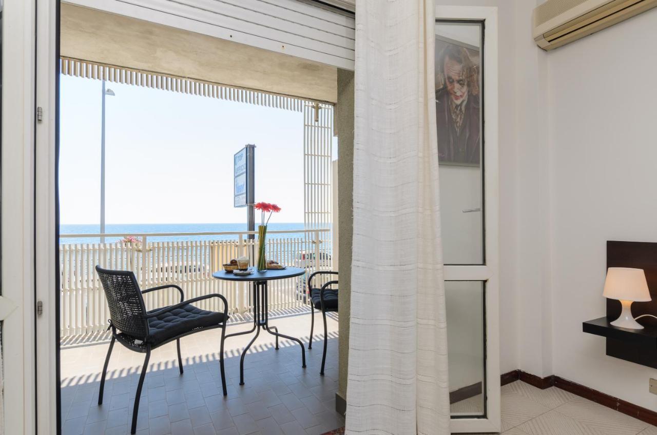 Marina D'Agro Residence Santa Teresa Di Riva Extérieur photo