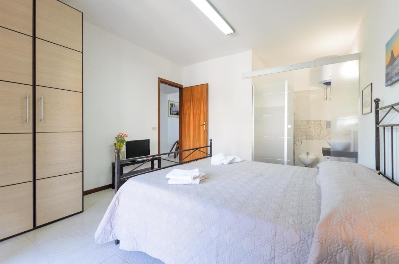 Marina D'Agro Residence Santa Teresa Di Riva Extérieur photo