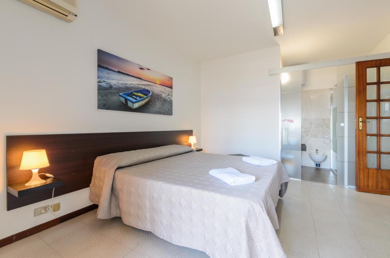 Marina D'Agro Residence Santa Teresa Di Riva Extérieur photo