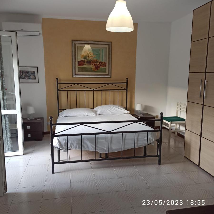 Marina D'Agro Residence Santa Teresa Di Riva Extérieur photo