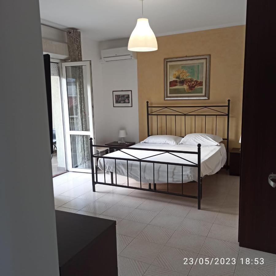 Marina D'Agro Residence Santa Teresa Di Riva Extérieur photo